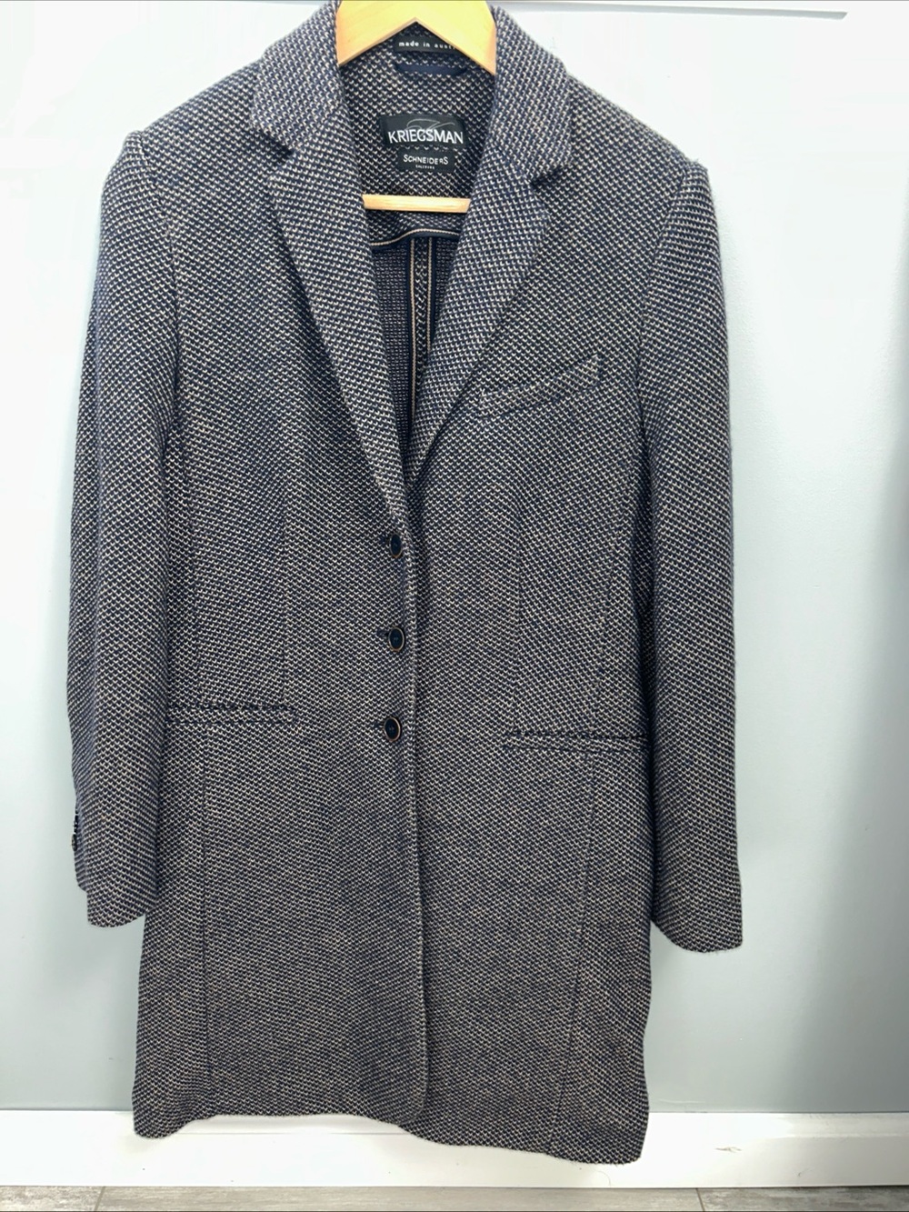 Schneiders Salzburg Austria Kriegsman Women’s Wool Knit Jacket Coat Navy Beige